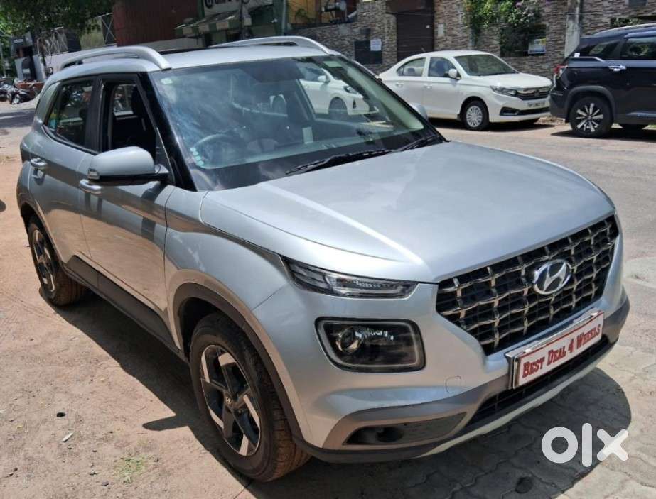 Hyundai Venue 1.0 Sx Turbo Imt Dual Tone Sport, 2019, Petrol