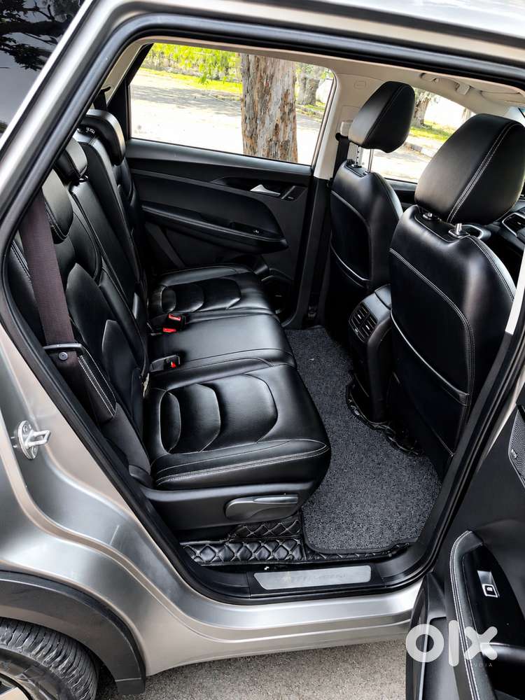 Used Car For Sale, Mg Hector, Internet Inside, Silver Suv, Black Leath