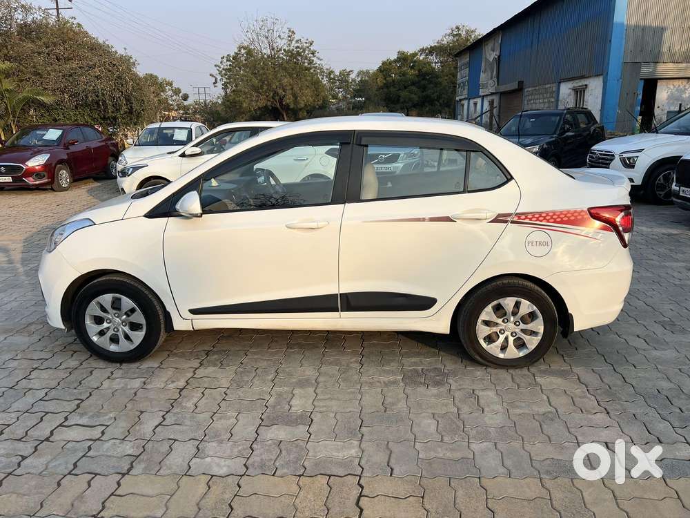 Hyundai Xcent [2014-2017] 1.2 S, 1975, Petrol