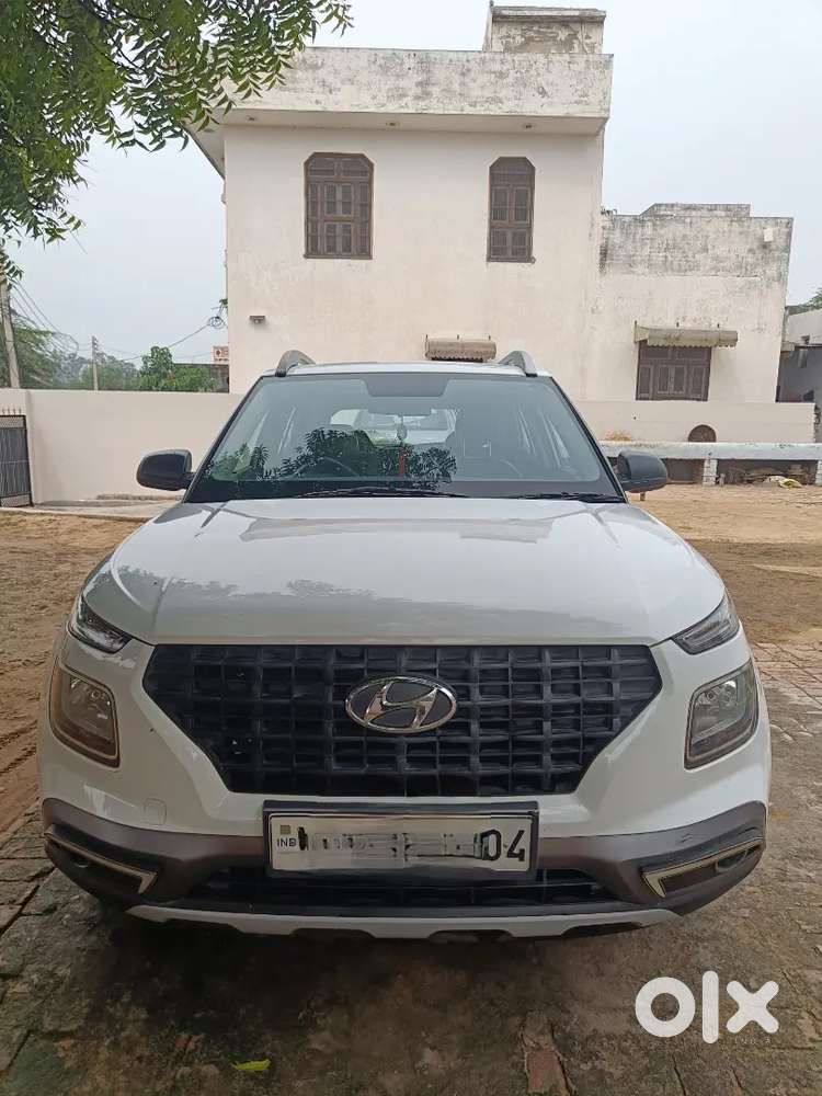 Hyundai Venue 2020 Manual Petrol Car