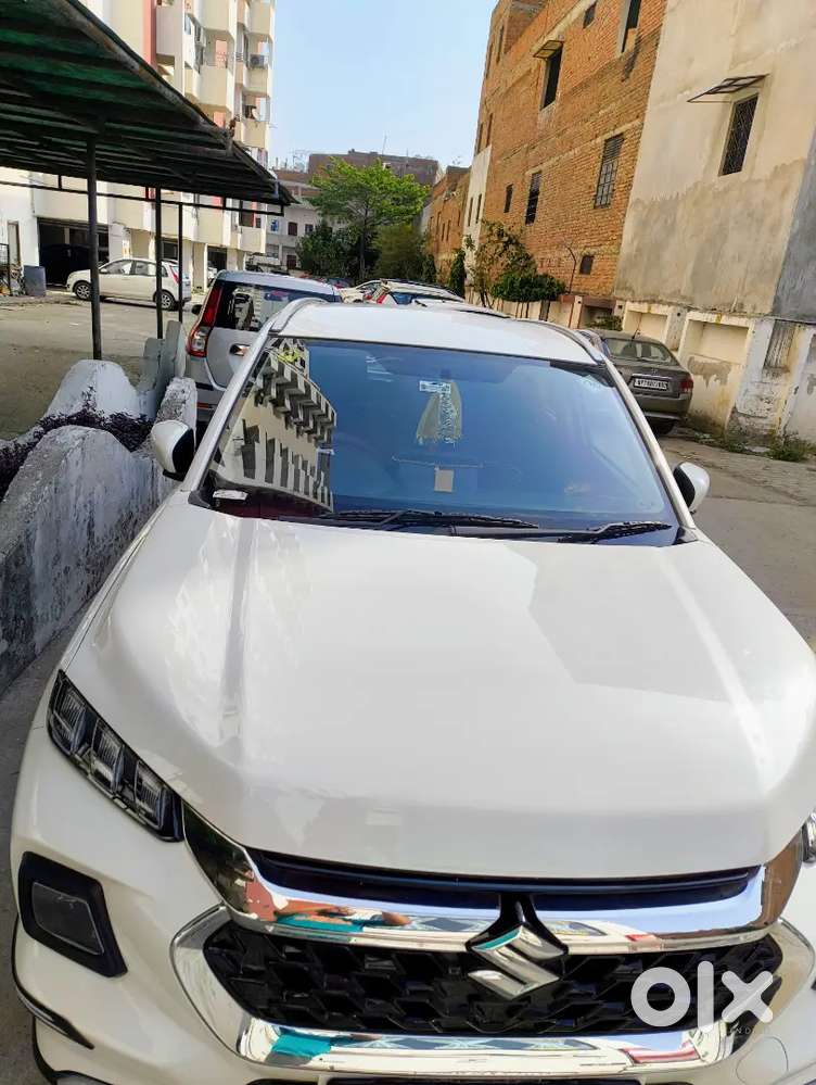 Nexa Grand Vitara 2025 Petrol + Cng (company Fitted)1750 Km Driven.