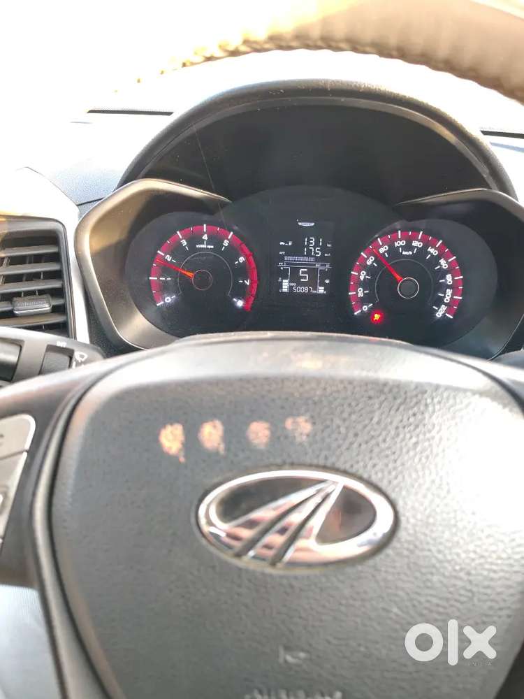 Mahindra Xuv300 2020 Petrol Well Maintained