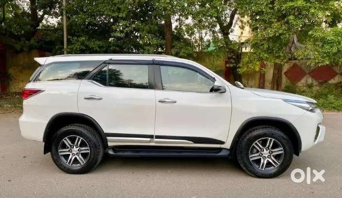 Toyota Fortuner 4x2 At 2.8 Diesel, 2018, Diesel