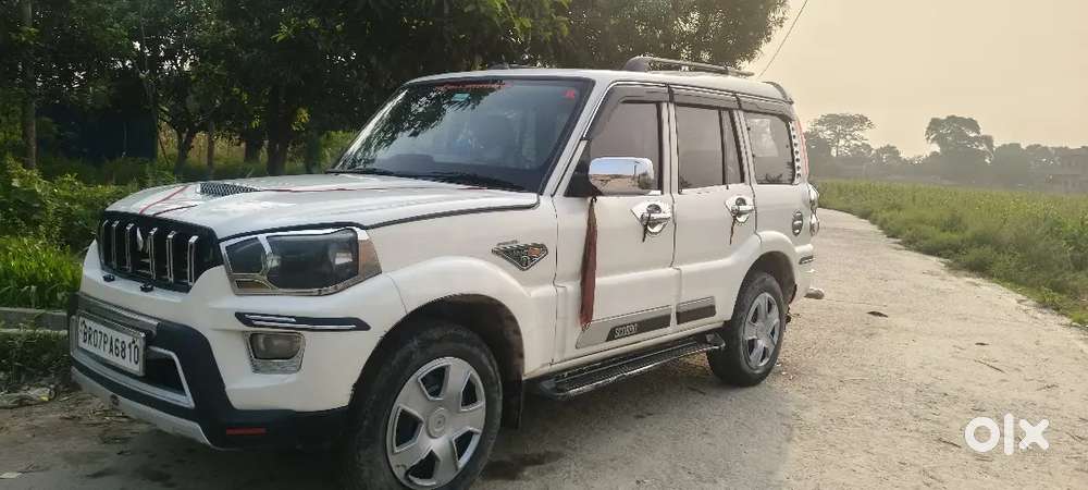 Mahindra Scorpio Modal 4/11/ 2015 Diesel 100000 Km Driven