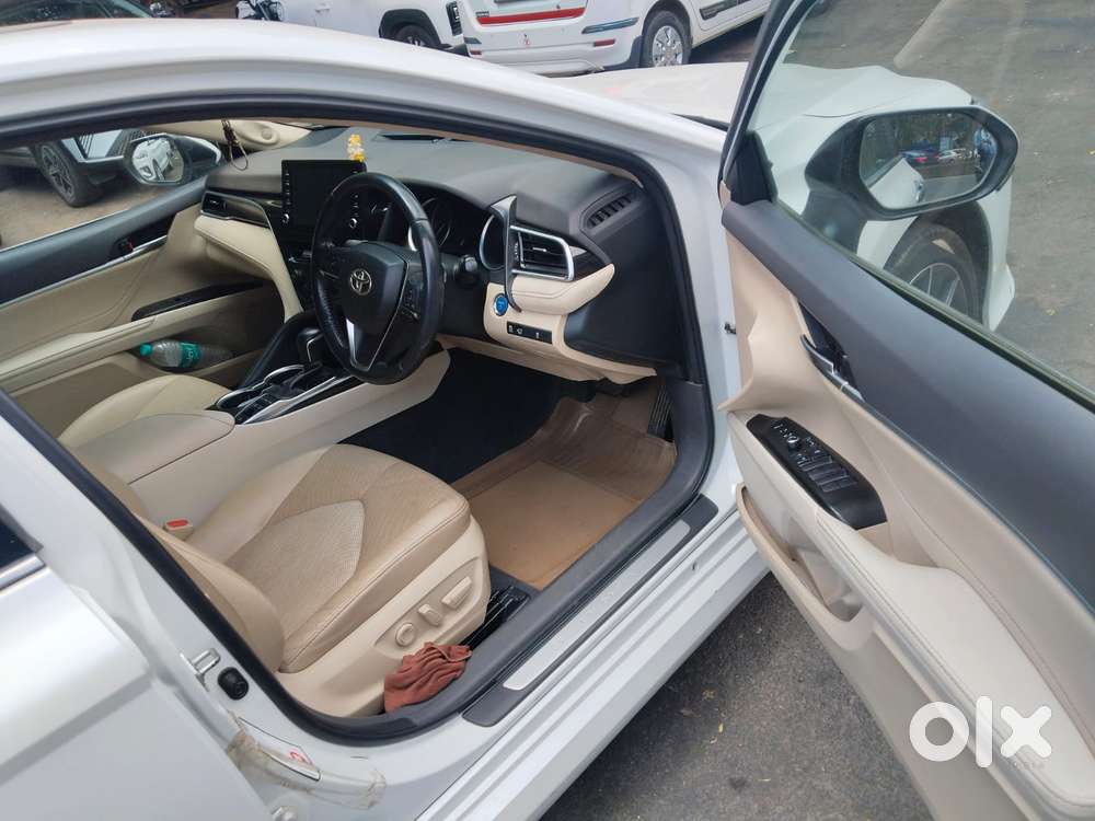 Toyota Camry Hybrid, 2024, Petrol