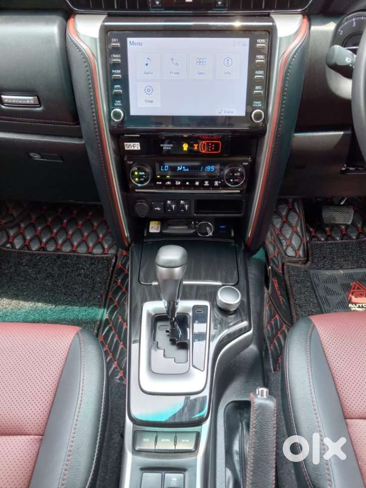 Toyota Fortuner Legender 4x2 At 2.8, 2024, Diesel