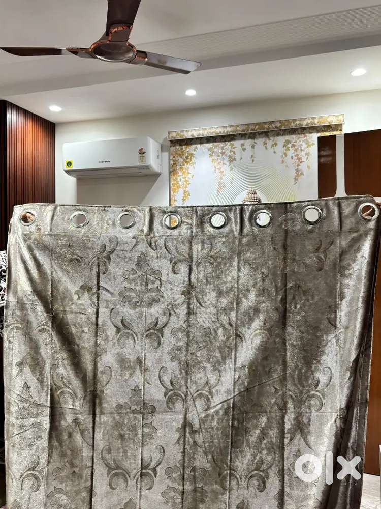 Valvet Curtains
