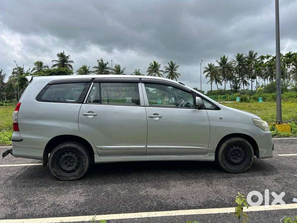 Toyota Innova 2.5 Gx 7 Str Bs-iii, 2014, Diesel