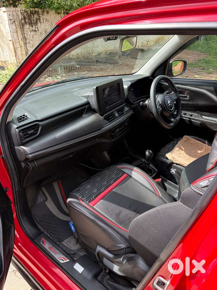 Maruti Suzuki Swift 1.2 Vxi (o), 2024, Petrol