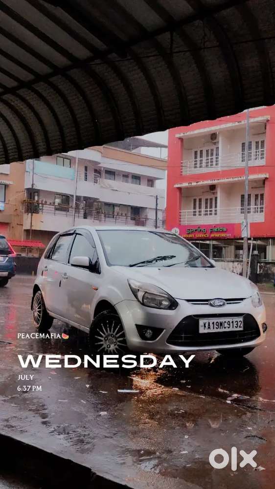 Ford Figo.    .