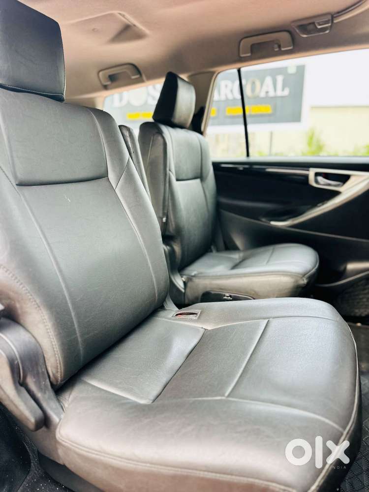 Toyota Innova Crysta 2.4 V, 2017, Diesel
