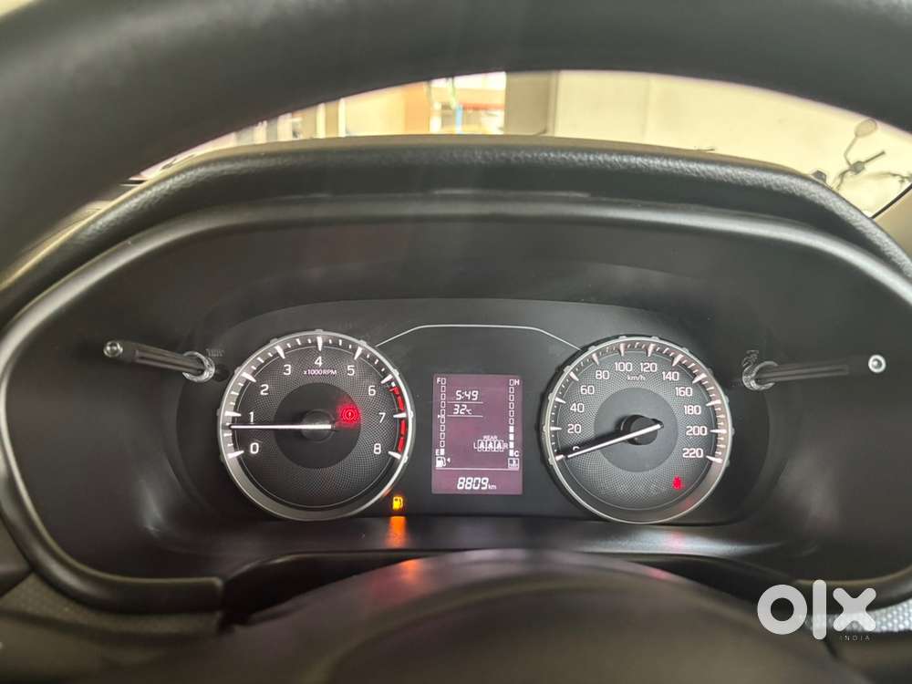Maruti Suzuki Brezza 2025 Vxi Petrol