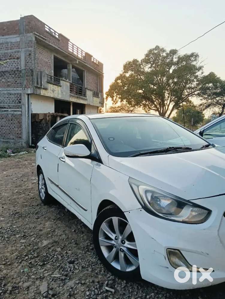 Hyundai Verna 2012 Diesel 100000 Km Driven