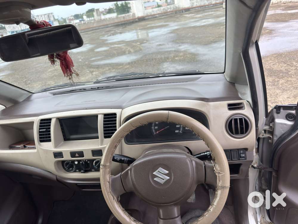 Maruti Suzuki Zen Estilo Lxi Bs Iv, 2011, Petrol