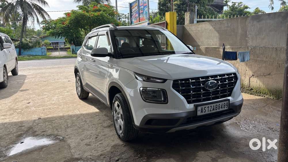 Hyundai Venue Petrol 2021