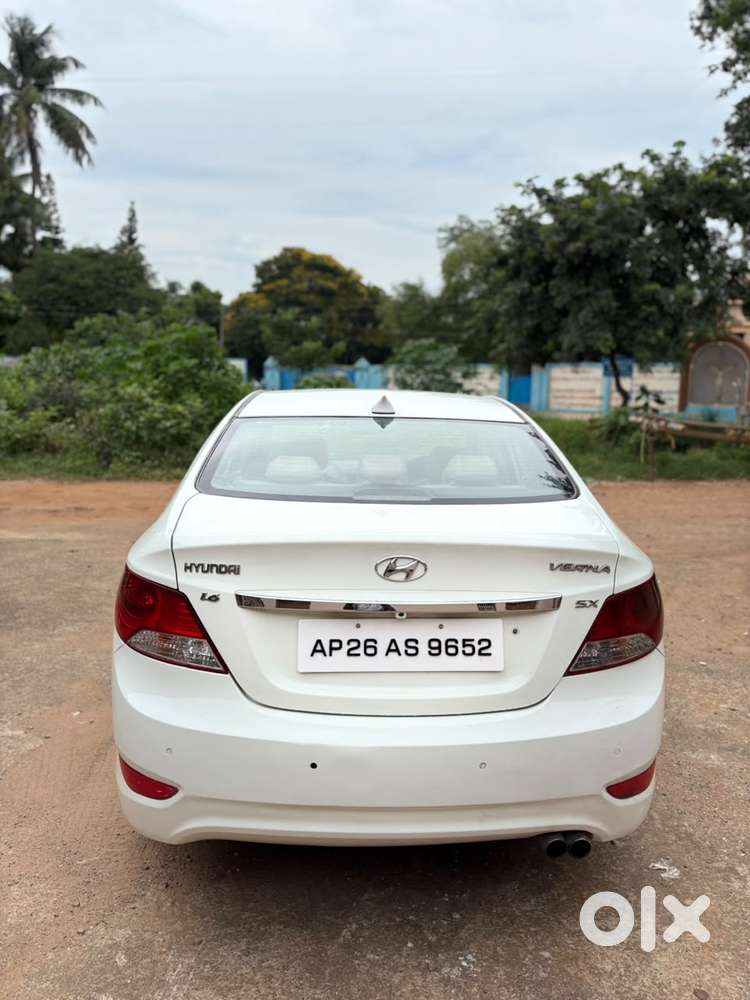Hyundai Verna Crdi Vgt Sx 1.5, 2013, Diesel