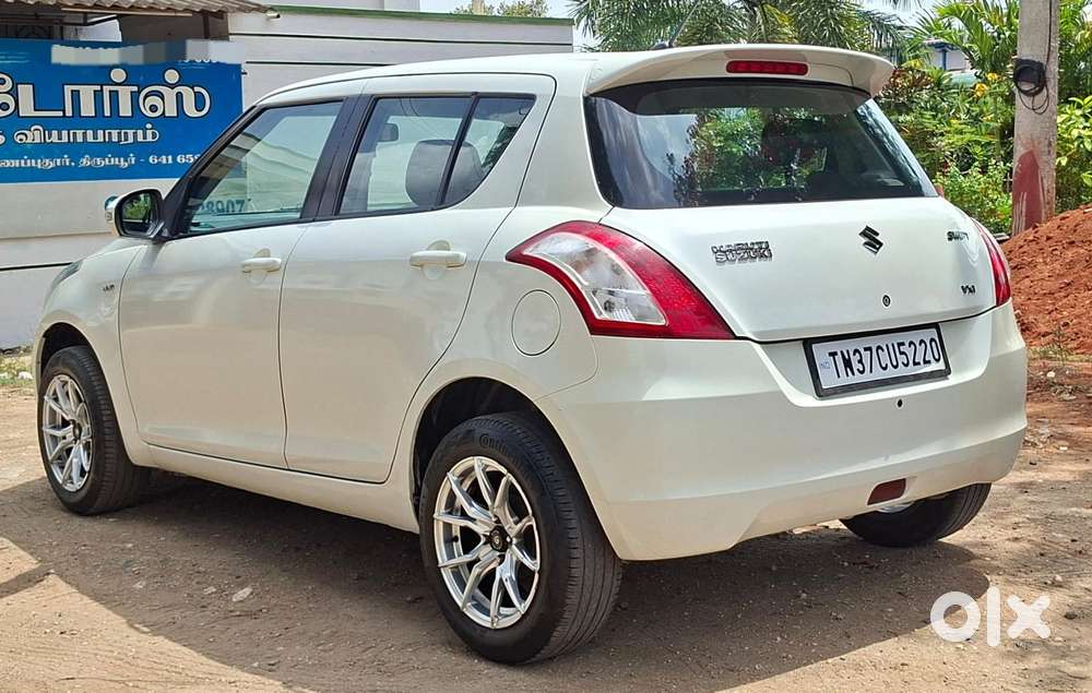 Maruti Suzuki Swift Vxi Abs Bsiv, 2017, Petrol