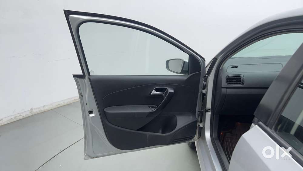 Volkswagen Polo Petrol Comfortline 1.2l, 2016, Petrol