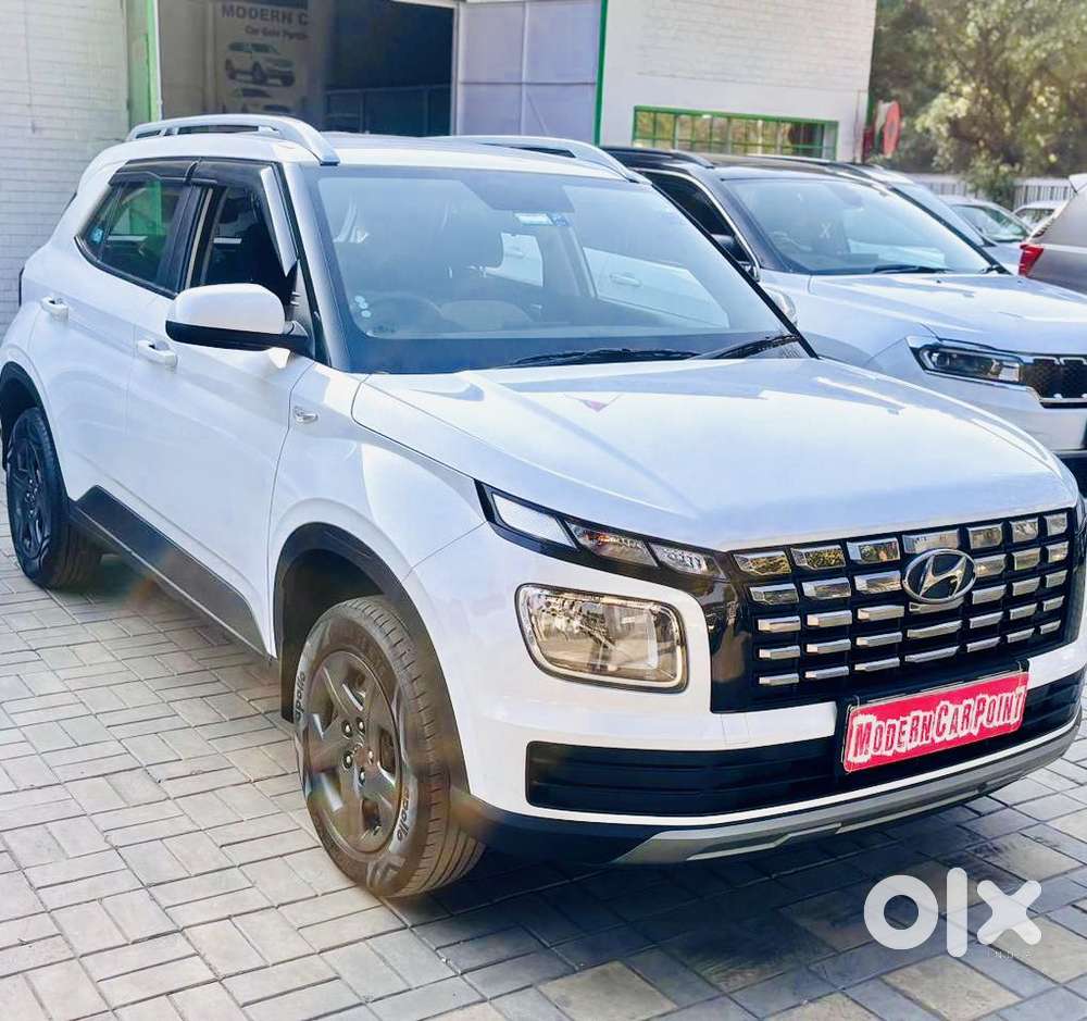 Hyundai Venue S (o) 1.0 Turbo Mt, 2024, Petrol