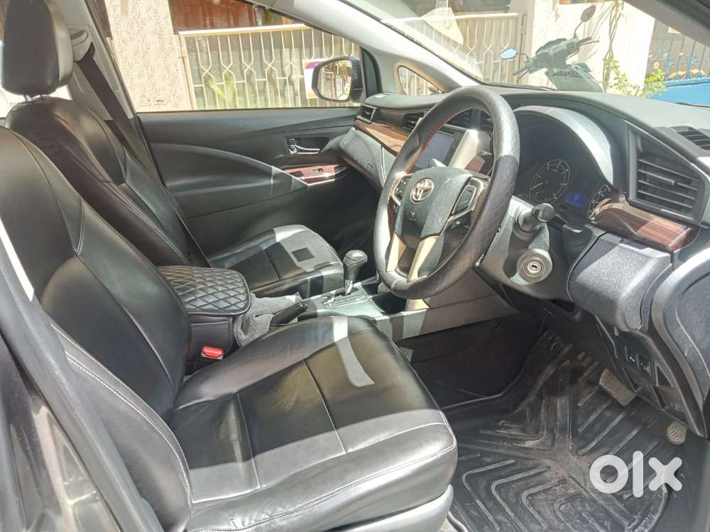 Toyota Innova Crysta 2.7 Gx At 8s, 2019