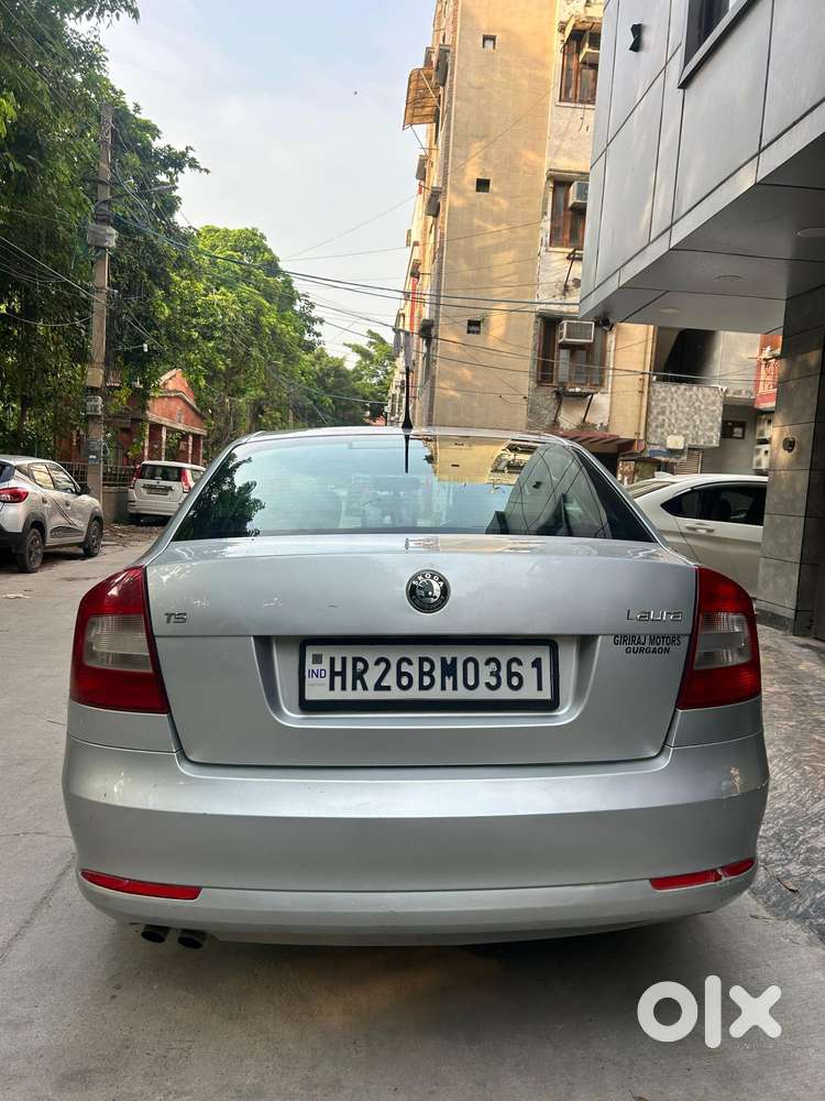 Skoda Laura 1.8 Tsi Active, 2011, Petrol
