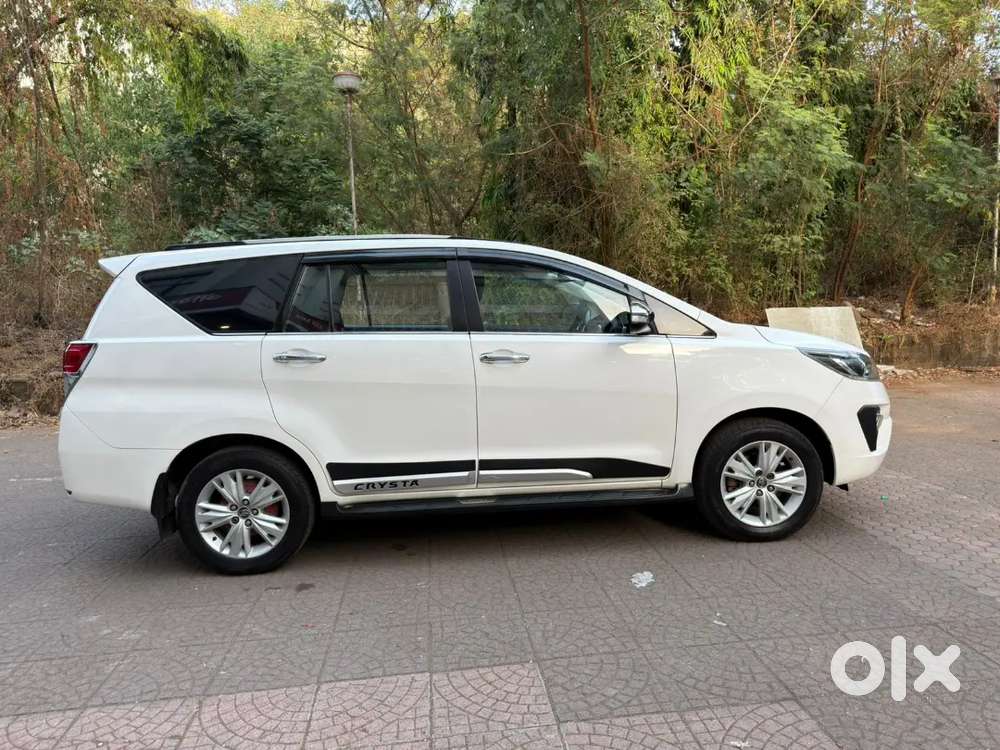 Toyota Innova Crysta 2017 Diesel 118000 Km Driven