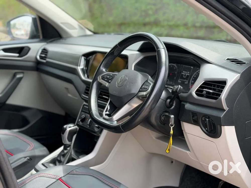 Volkswagen Taigun 1.0 Tsi Highline At, 2023, Petrol