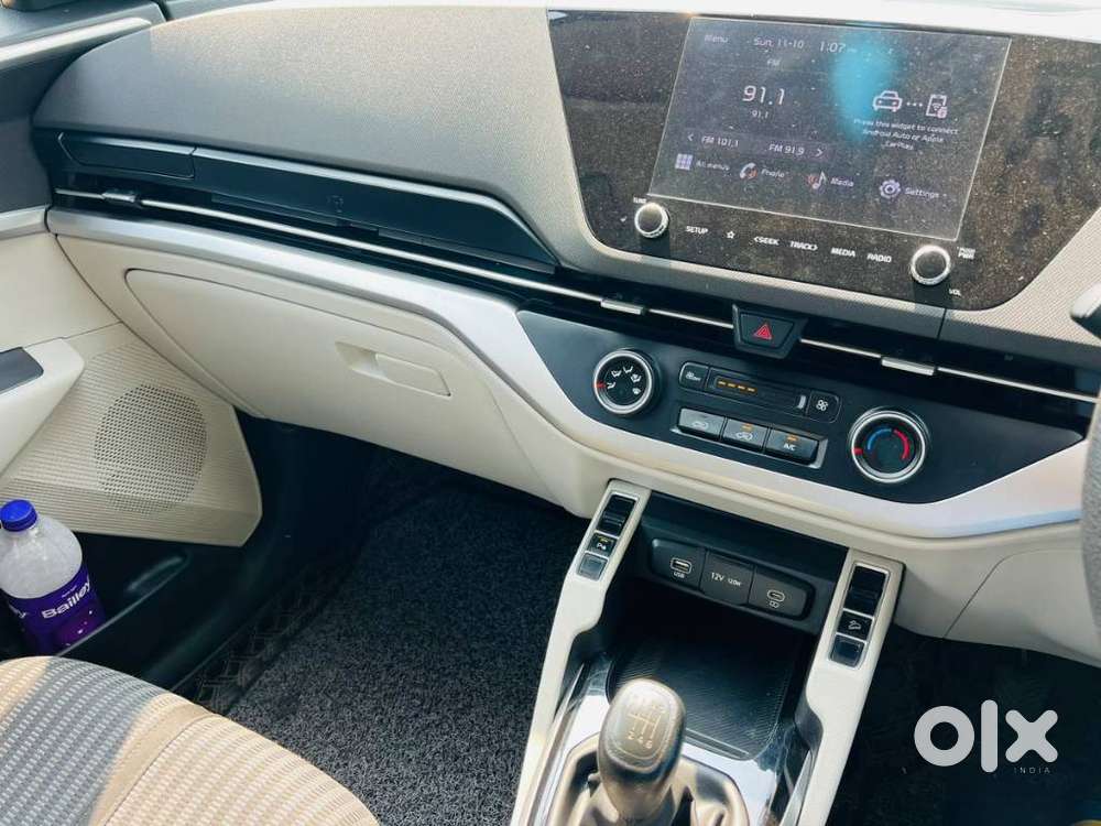 Kia Carens 1.4 Prestige 7 Str, 2024, Petrol