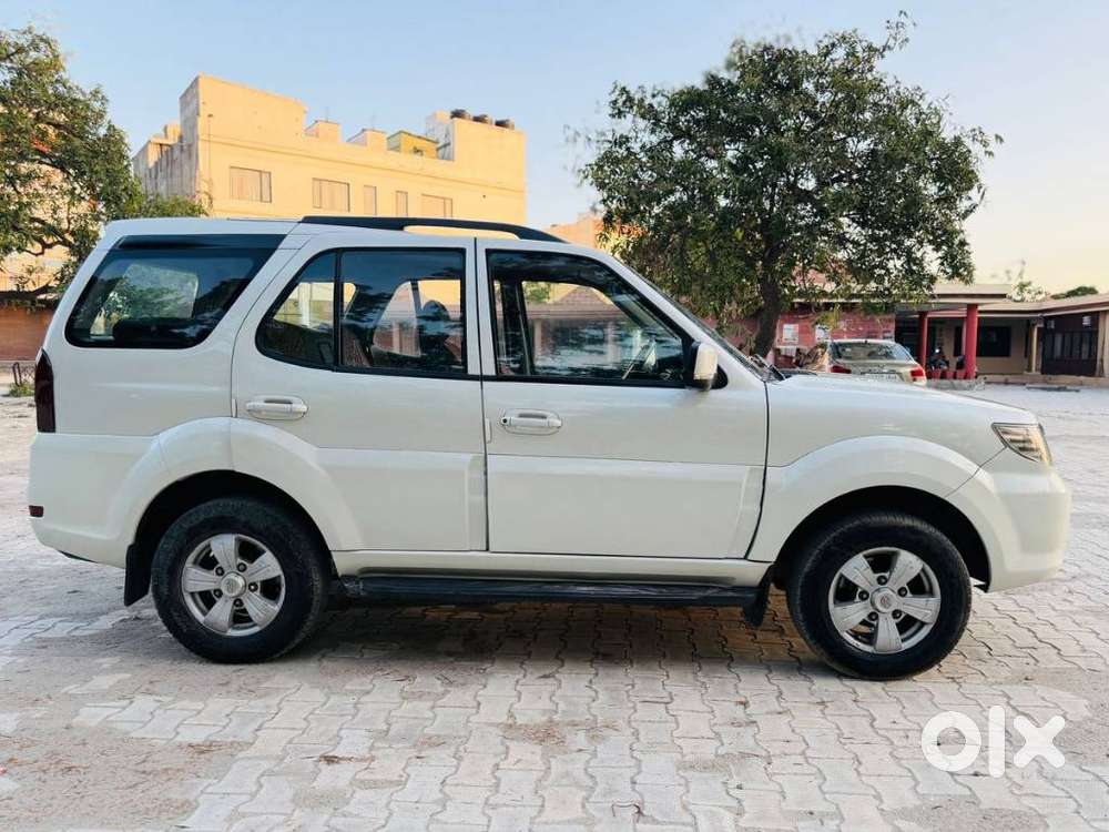 Tata Safari Storme Lx, 2012, Diesel