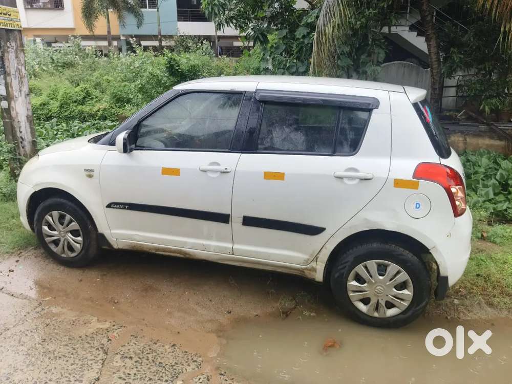Maruti Suzuki Swift 2011