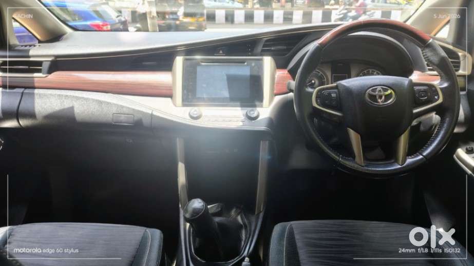 Toyota Innova Crysta 2.4 Vx Mt 8s, 2016, Diesel