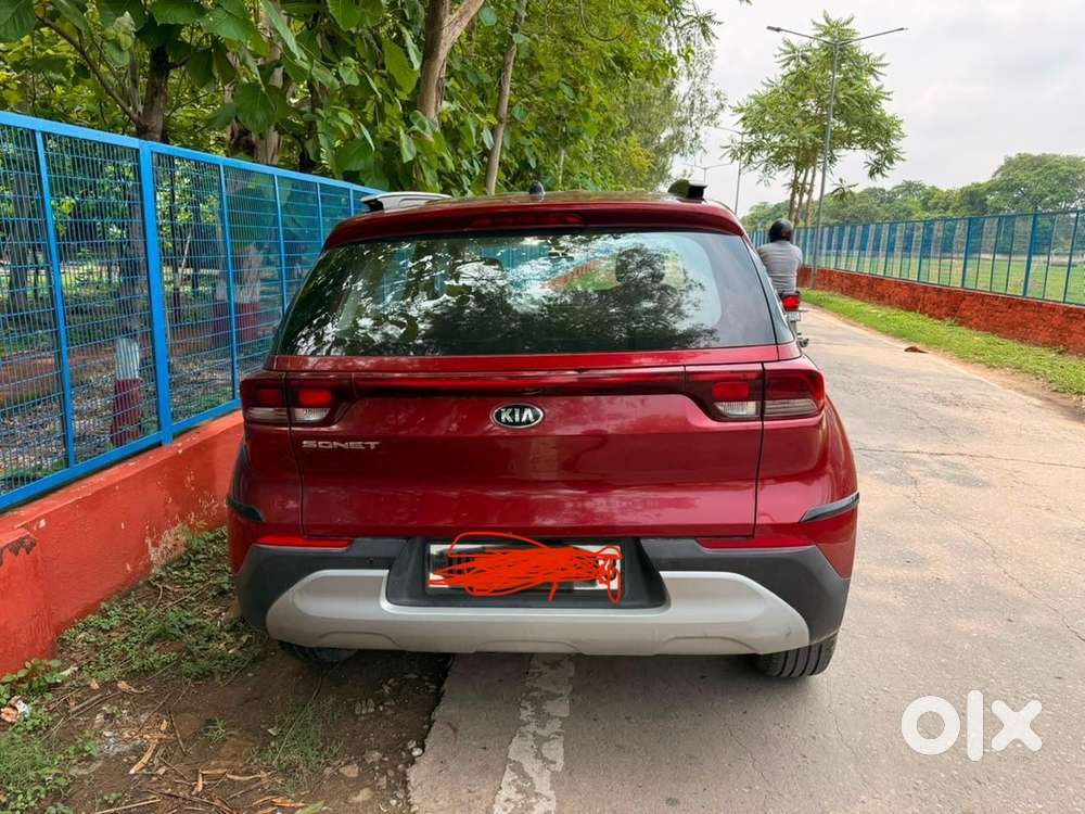 Kia Sonet Petrol 2021