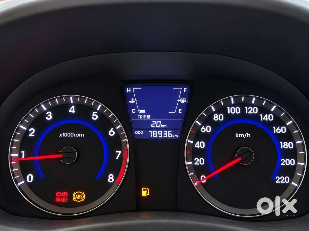 Hyundai Verna Vtvt 1.6 Sx, 2014, Petrol