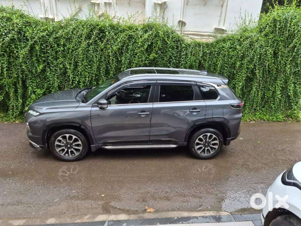 Maruti Suzuki Grand Vitara 1.5 Alpha Plus Intelligent Hybrid Ecvt, 2..