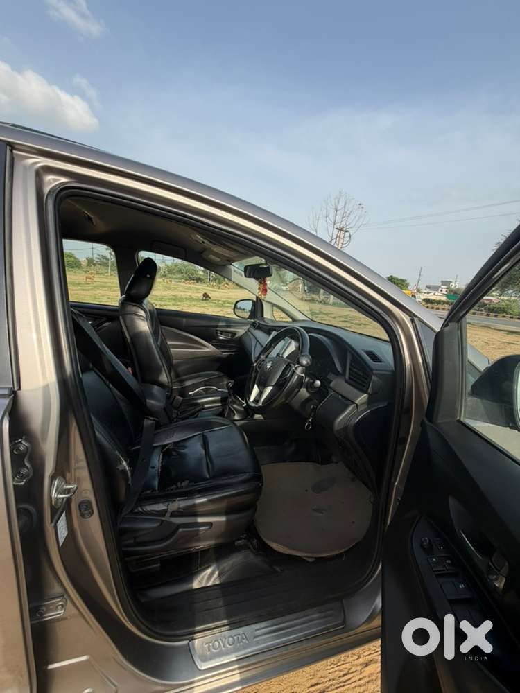 Toyota Innova Crysta 2019