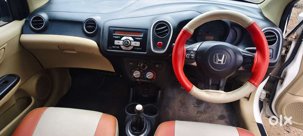 Honda Mobilio, 2015, Diesel