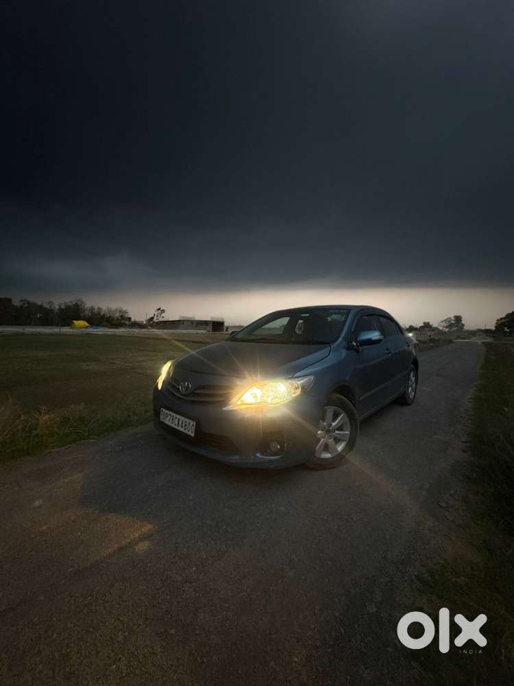 Toyota Corolla Altis 2013