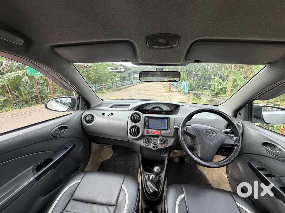 Toyota Etios Cross Limited 2012