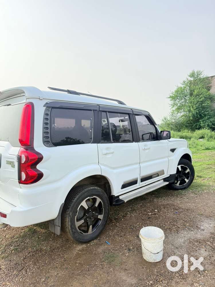 Mahindra Scorpio Classic 2015 Diesel