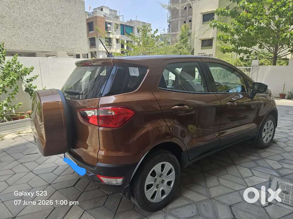 Ford Ecosport Petrol Only 28400 Km Driven