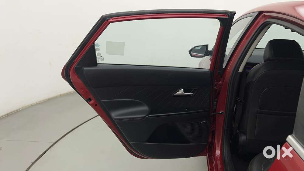 Hyundai Verna 1.5 Sx (o) Turbo Petrol Mt, 2023, Petrol