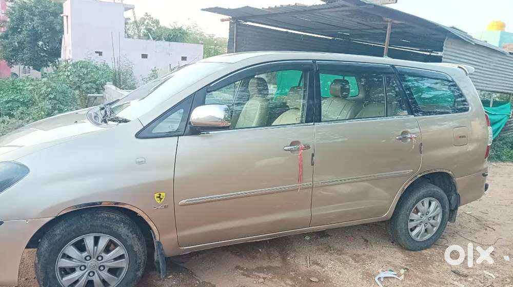 Toyota Innova 2010 Diesel 118000 K M Driven