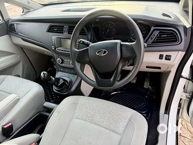 Mahindra Marazzo M4, 2020, Diesel