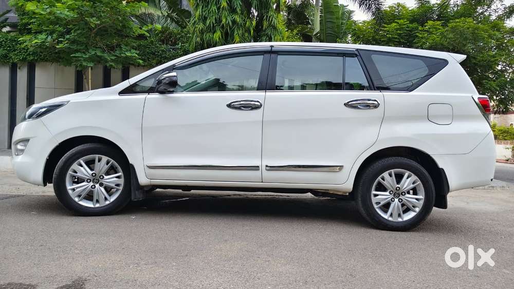 Toyota Innova Crysta 2.4 Z 7 Str, 2017, Diesel