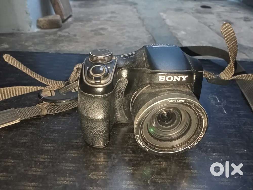 Sony digital still camera model no.DSC-H100