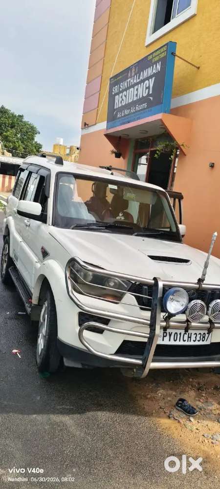 Mahindra Scorpio S6+ 2014 Diesel Manual Rs:64000