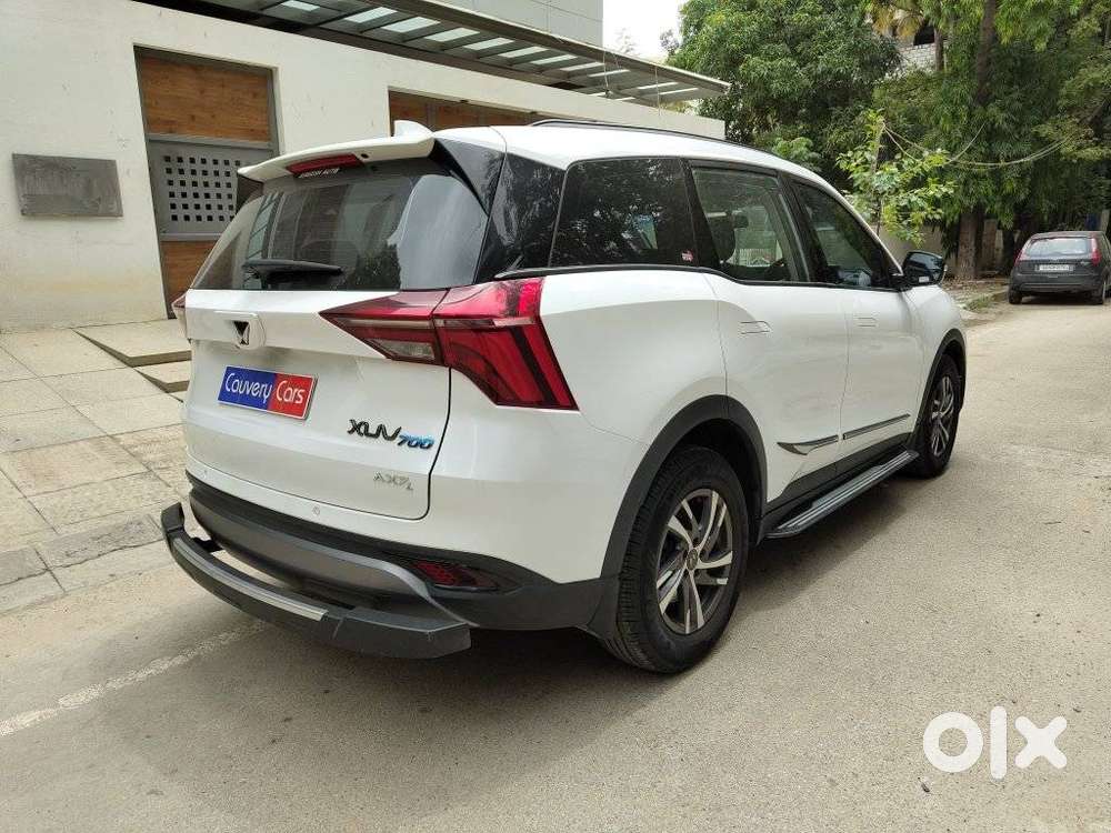 Mahindra Xuv700 2.0 Ax 5 Petrol Mt 7 Str, 2023, Petrol