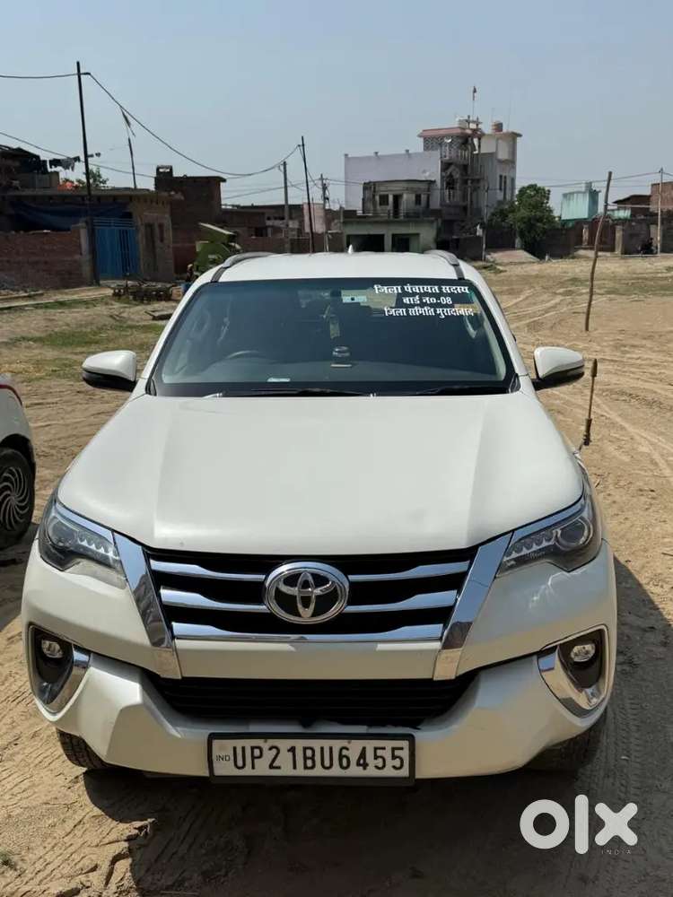 Toyota Fortuner 2018 Diesel 120000 Km Driven