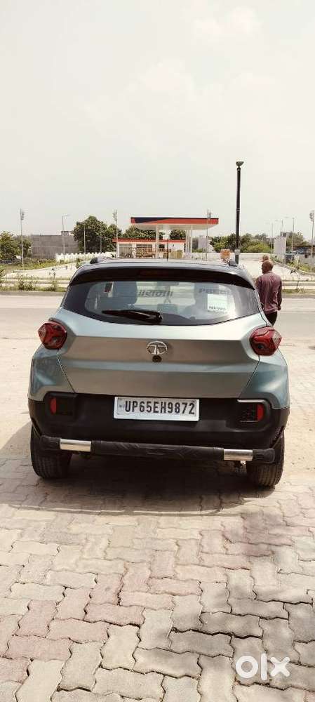 Tata Punch 1.2 Revotron Creative Dual Tone, 2022, Petrol
