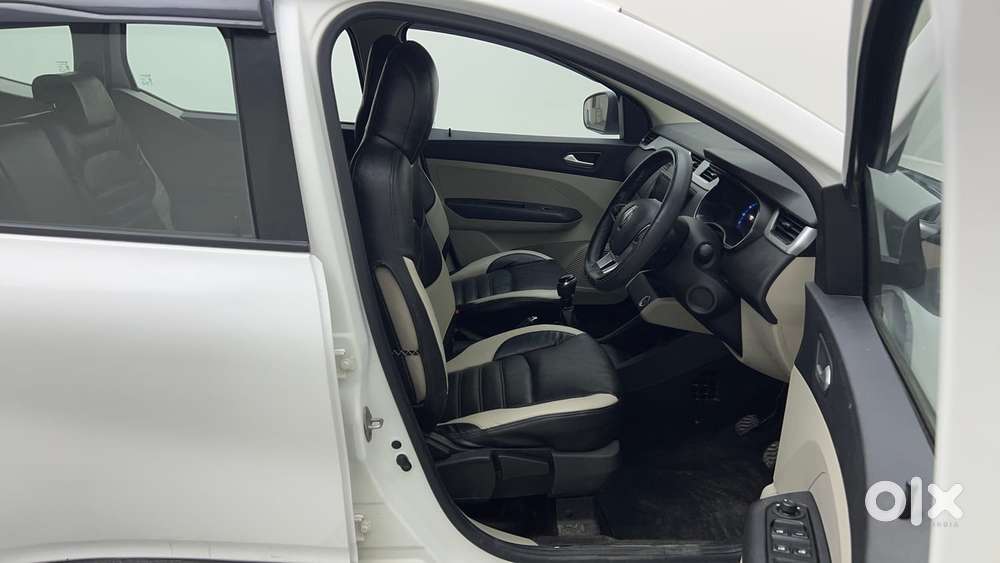 Renault Triber Rxz, 2023, Petrol